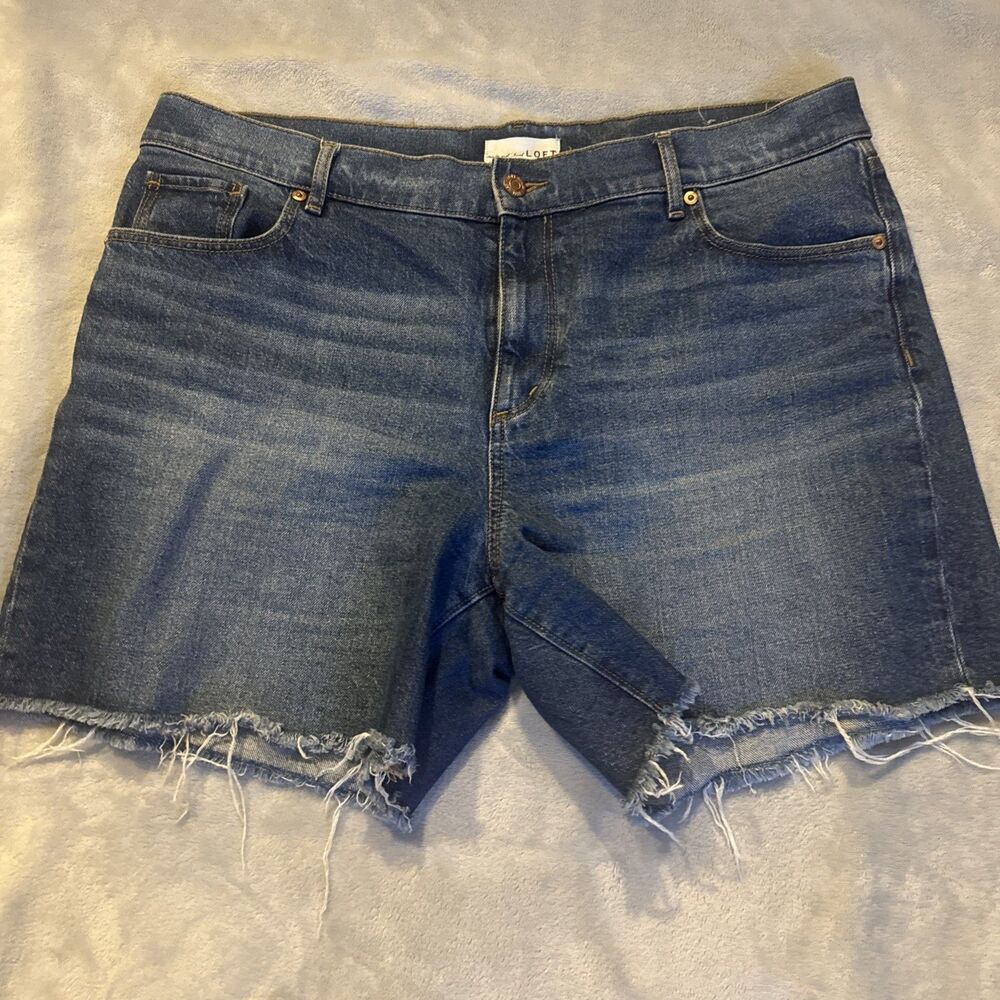 Women’s Loft Blue Jean Shorts Size 32/14